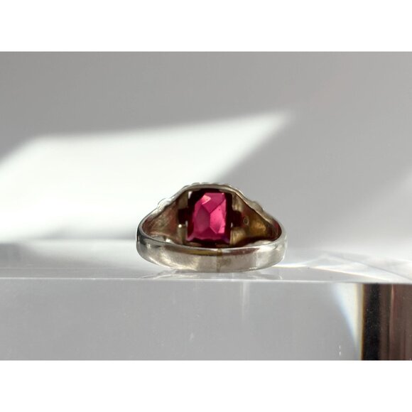 UNCAS Garnet Semi-Precious Gemstone 925 Sterling Silver Vintage Ring - sz 11.75 - Picture 3 of 11